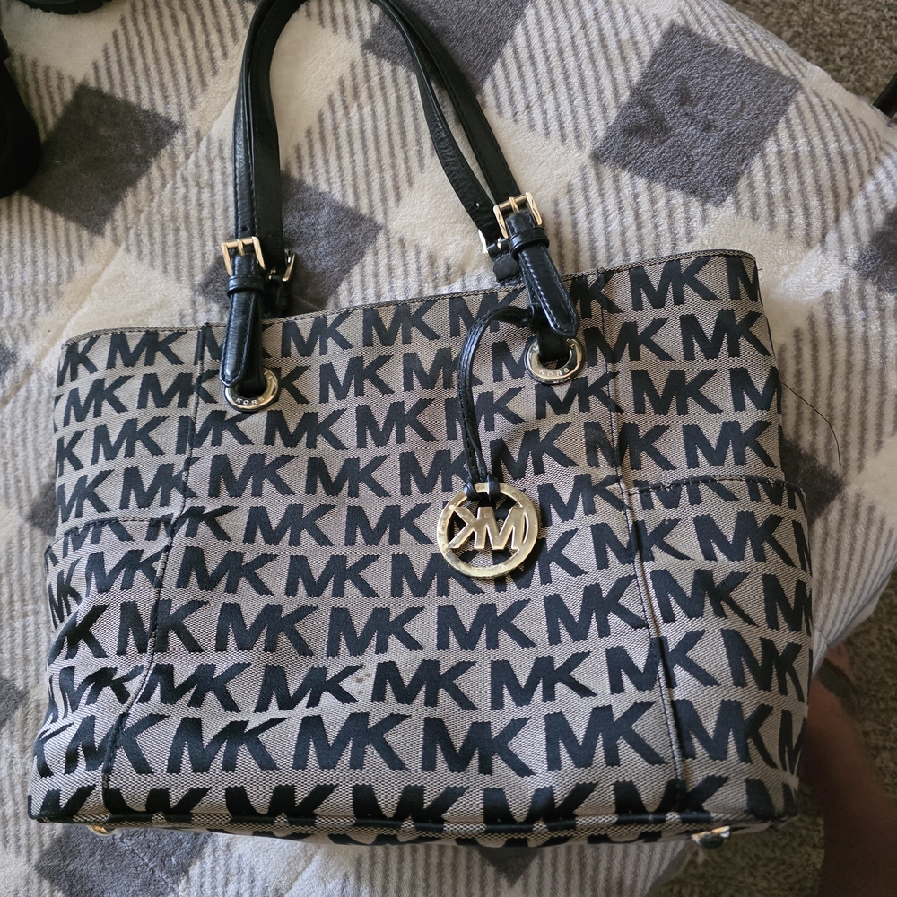 Michael Kors Black and Gray Logo Shoulder Bag